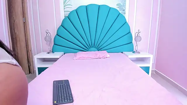 Snapshot of Daphne_Fox_ chatting on 15, 1, 2025 Daphne Fox online show from 15, 1, 2025