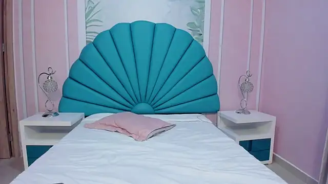 Snapshot of Daphne_Fox_ chatting on 19, 2, 2025 Daphne Fox online show from 19, 2, 2025