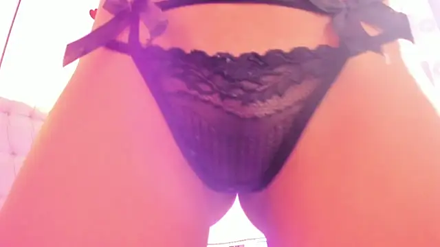 GysellHanson online show from 14, 2, 2025