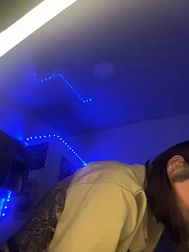 Snapshot of BlueStoneX chatting on 3, 2, 2025 BlueStoneX online show from 3, 2, 2025