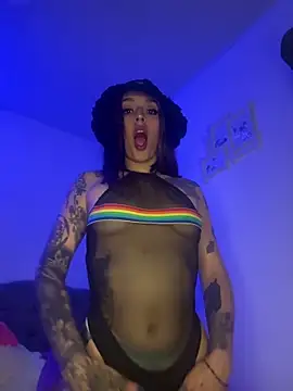 Snapshot of BlueStoneX chatting on 6, 2, 2025 BlueStoneX online show from 6, 2, 2025