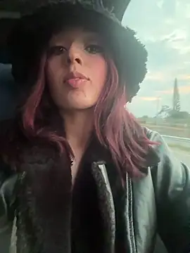 Snapshot of BlueStoneX chatting on 9, 2, 2025 BlueStoneX online show from 9, 2, 2025