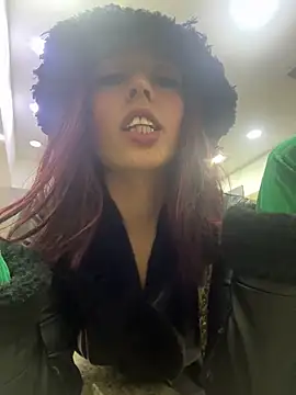 Snapshot of BlueStoneX chatting on 9, 2, 2025 BlueStoneX online show from 9, 2, 2025