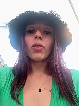 Snapshot of BlueStoneX chatting on 9, 2, 2025 BlueStoneX online show from 9, 2, 2025