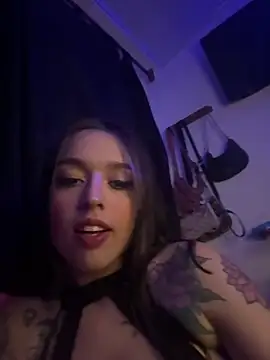 Snapshot of BlueStoneX chatting on 1, 3, 2025 BlueStoneX online show from 1, 3, 2025