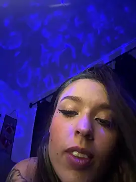 Snapshot of BlueStoneX chatting on 8, 3, 2025 BlueStoneX online show from 8, 3, 2025