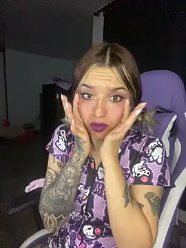 Snapshot of BlueStoneX chatting on 13, 9, 2025 BlueStoneX online show from 13, 9, 2025