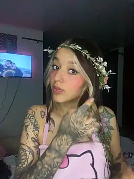 Snapshot of BlueStoneX chatting on 25, 9, 2025 BlueStoneX online show from 25, 9, 2025