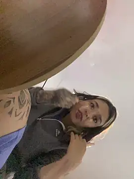 Snapshot of BlueStoneX chatting on 31, 10, 2025 BlueStoneX online show from 31, 10, 2025