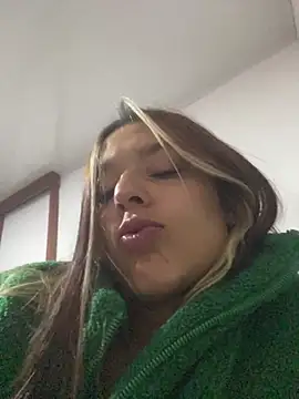 Snapshot of BlueStoneX chatting on 9, 11, 2025 BlueStoneX online show from 9, 11, 2025