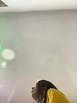 Snapshot of BlueStoneX chatting on 18, 11, 2025 BlueStoneX online show from 18, 11, 2025