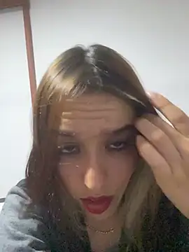 Snapshot of BlueStoneX chatting on 25, 11, 2025 BlueStoneX online show from 25, 11, 2025