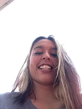 Snapshot of BlueStoneX chatting on 27, 11, 2025 BlueStoneX online show from 27, 11, 2025