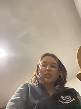 Snapshot of BlueStoneX chatting on 29, 11, 2025 BlueStoneX online show from 29, 11, 2025