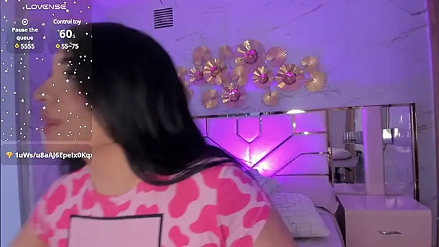 Snapshot of stefany_duque1_ chatting on 24, 12, 2024 stefany duque1 online show from 24, 12, 2024