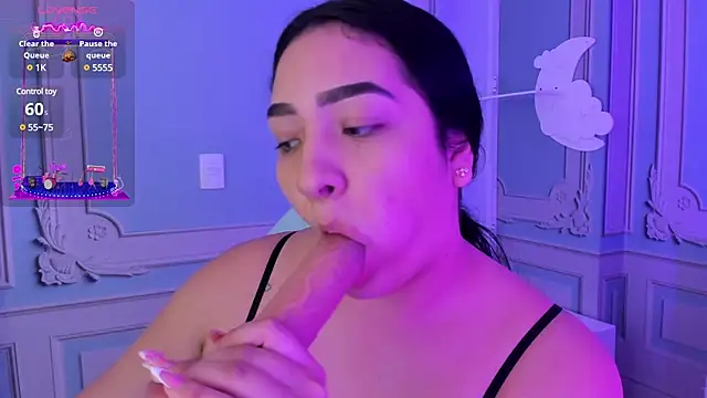 Snapshot of stefany_duque1_ chatting on 2, 2, 2025 stefany duque1 online show from 2, 2, 2025