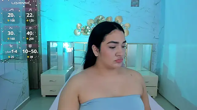 Snapshot of stefany_duque1_ chatting on 8, 3, 2025 stefany duque1 online show from 8, 3, 2025
