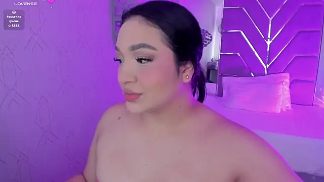 stefany duque1  online show from 5, 2, 2026