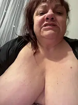 Luciouslouise72xh online show from 20, 9, 2025