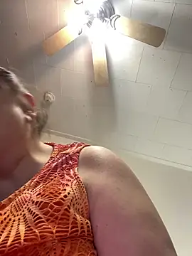 Luciouslouise72xh online show from 7, 1, 2026