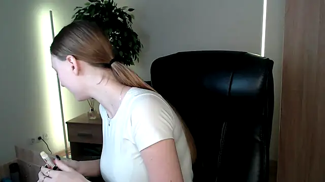 Haley Vixen online show from 24, 12, 2024