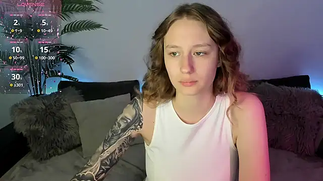 Snapshot of Haley_Vixen chatting on 3, 8, 2026 Haley Vixen online show from 3, 8, 2026