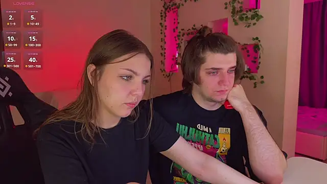 RobertAndLinela online show from 10, 7, 2026