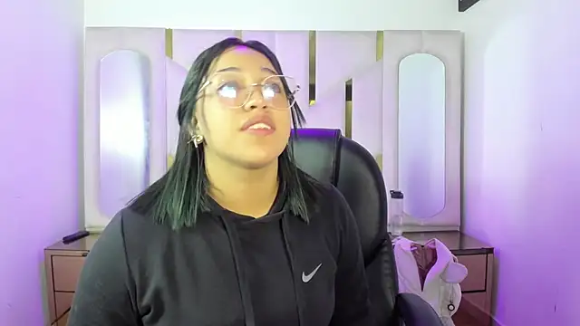 IsabellRodriguez18 online show from 23, 5, 2026