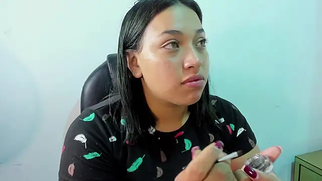 IsabellRodriguez18 online show from 27, 5, 2026