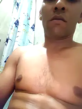 yaxom33 online show from 2, 4, 2026