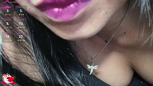 Snapshot of sexyhoney27 chatting on 25, 10, 2025 sexyhoney27 online show from 25, 10, 2025