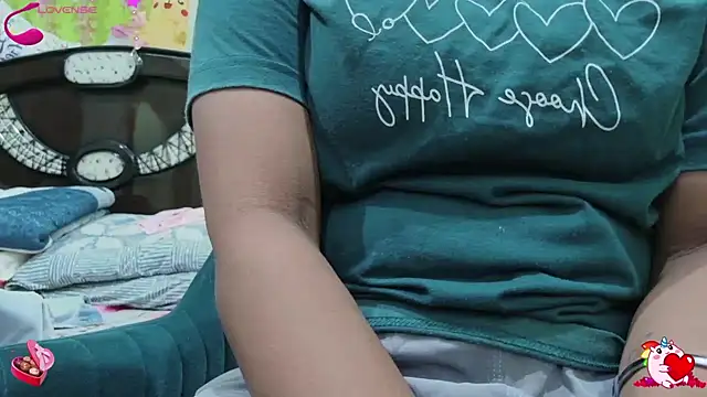 Snapshot of sexyhoney27 chatting on 27, 11, 2025 sexyhoney27 online show from 27, 11, 2025