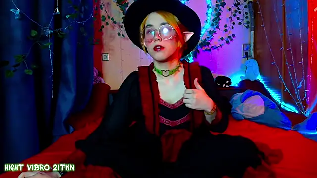 TrickyKitsune online show from 15, 2, 2025