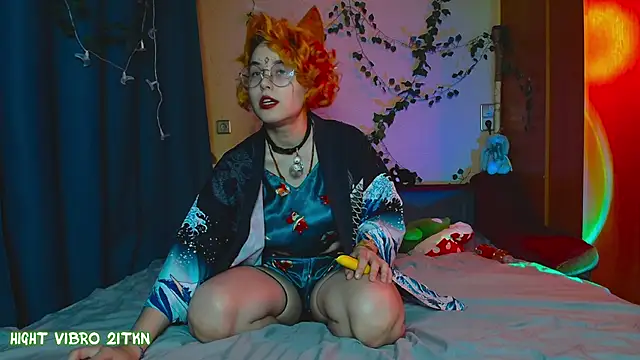 TrickyKitsune online show from 8, 3, 2025