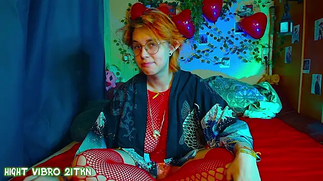 TrickyKitsune online show from 16, 2, 2026