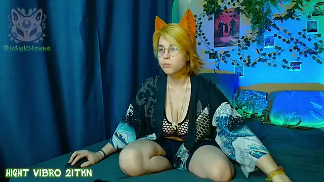 Snapshot of TrickyKitsune chatting on 28, 5, 2026 TrickyKitsune online show from 28, 5, 2026