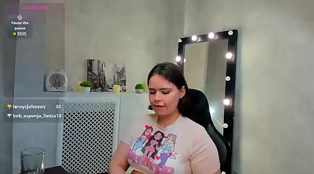 EricaElliott online show from 26, 2, 2025