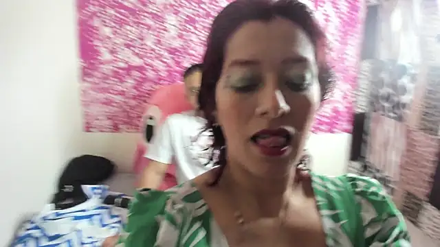 Snapshot of Laura_hellss chatting on 21, 10, 2025 Laura hellss online show from 21, 10, 2025