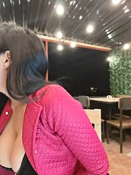 Isabellitasexi38 online show from 19, 1, 2026