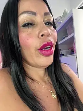 Snapshot of KarolRubi1 chatting on 20, 1, 2025 KarolRubi1 online show from 20, 1, 2025
