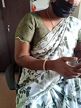 Snapshot of Tamil_roja69 chatting on 22, 4, 2026 Tamil roja69 online show from 22, 4, 2026