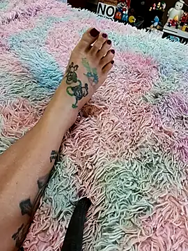 Snapshot of TheOneNOnlyHalfPint chatting on 13, 2, 2025 TheOneNOnlyHalfPint online show from 13, 2, 2025