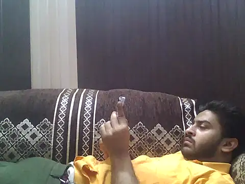 Snapshot of indihotguy chatting on 1, 4, 2026 indihotguy online show from 1, 4, 2026