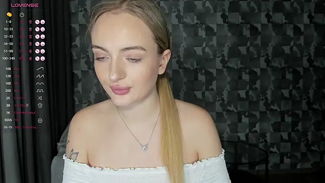 A delina online show from 4, 11, 2025