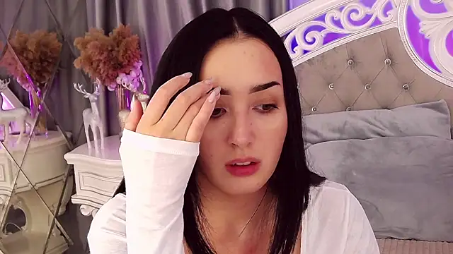 KimKhallifa online show from 27, 1, 2025