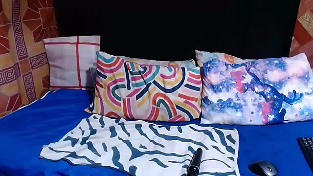 Thickbootykim online show from 17, 2, 2026