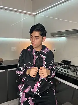 Maxi little online show from 12, 9, 2025