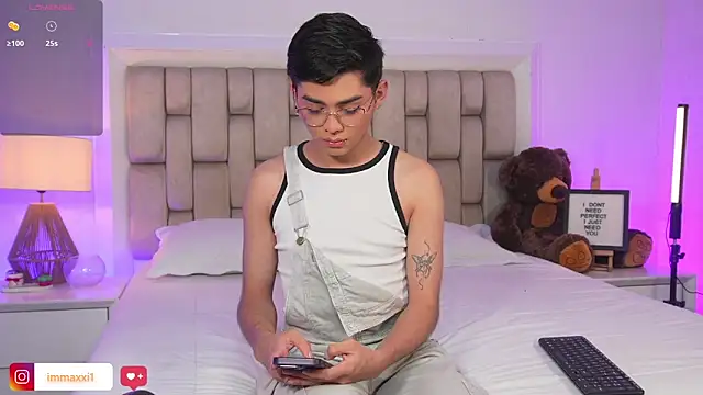 Maxi little online show from 5, 1, 2026