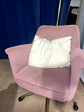 Ninabrunette18 online show from 7, 10, 2025