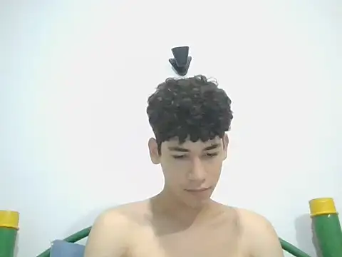 Snapshot of leo_teen chatting on 16, 1, 2025 leo teen online show from 16, 1, 2025